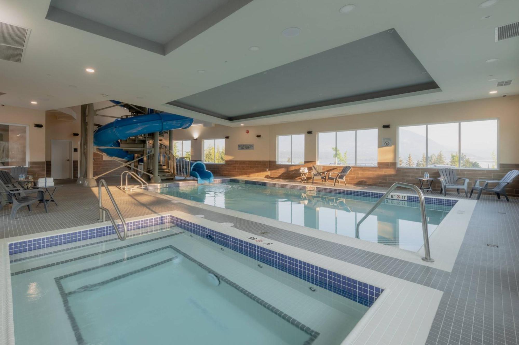 Fairfield Inn & Suites By Marriott Salmon Arm Εξωτερικό φωτογραφία
